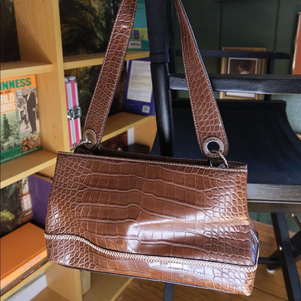 Tommy Hilfiger purse. Like new ! Faux fur. Pink inside.